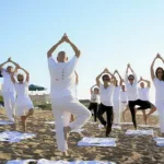 yoga, yoga class, beach-1757383.jpg